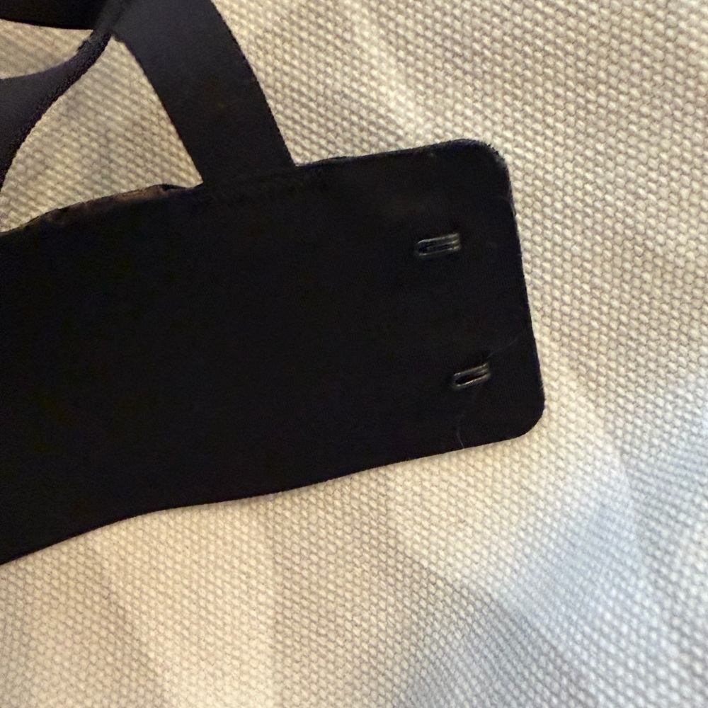Lululemon take shape bra - Picture 4 of 8